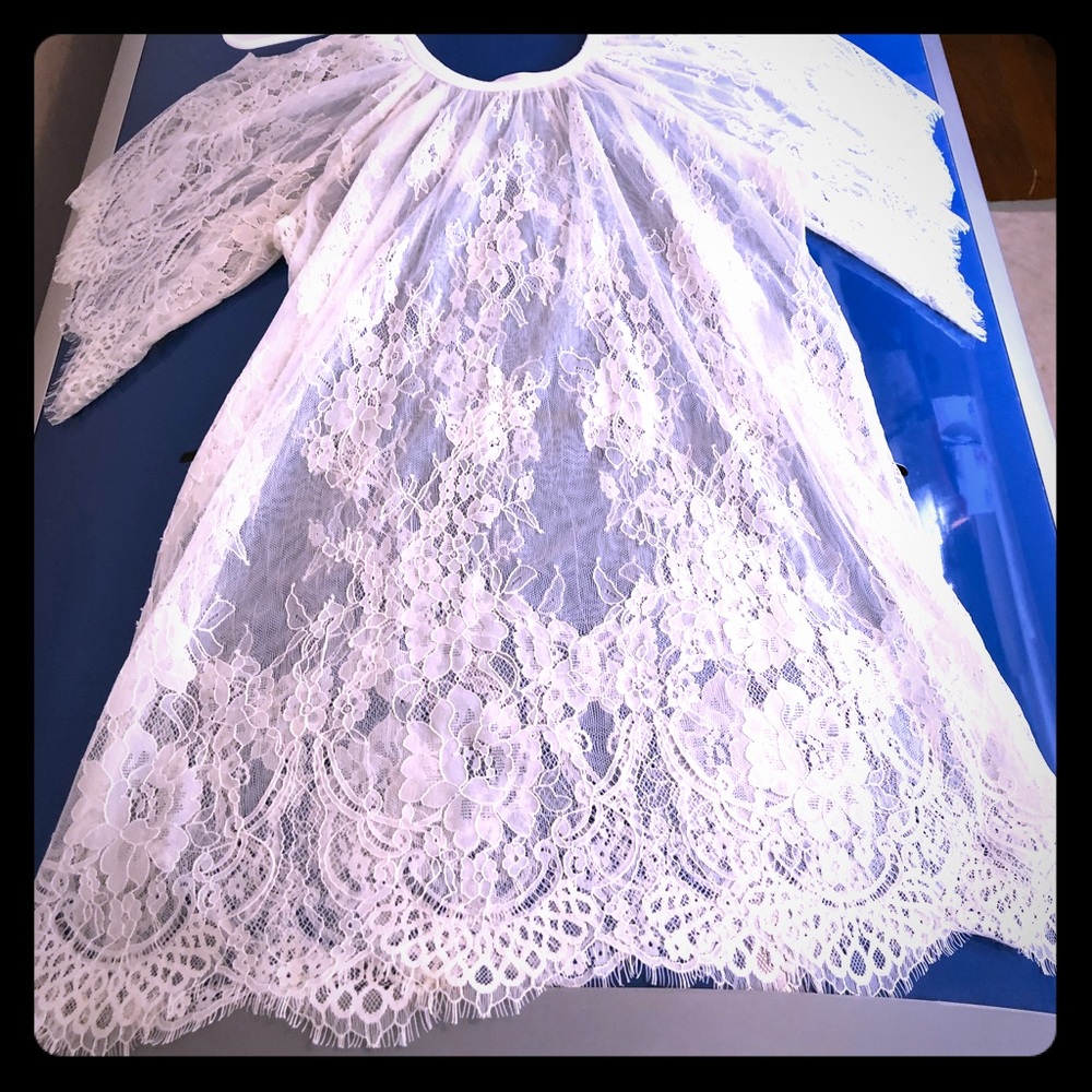 Cold shoulder lace tunic blouse top